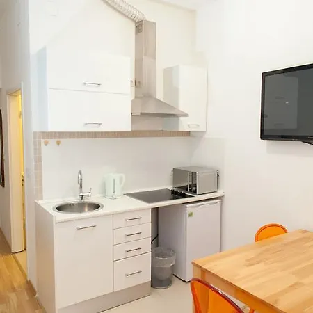 Stara Vrata ゲストハウス リエカ